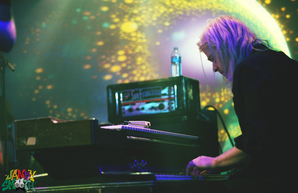 Summer Hits with Ariel Pink