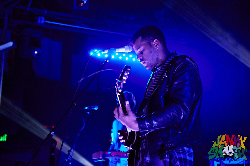 TwinShadow