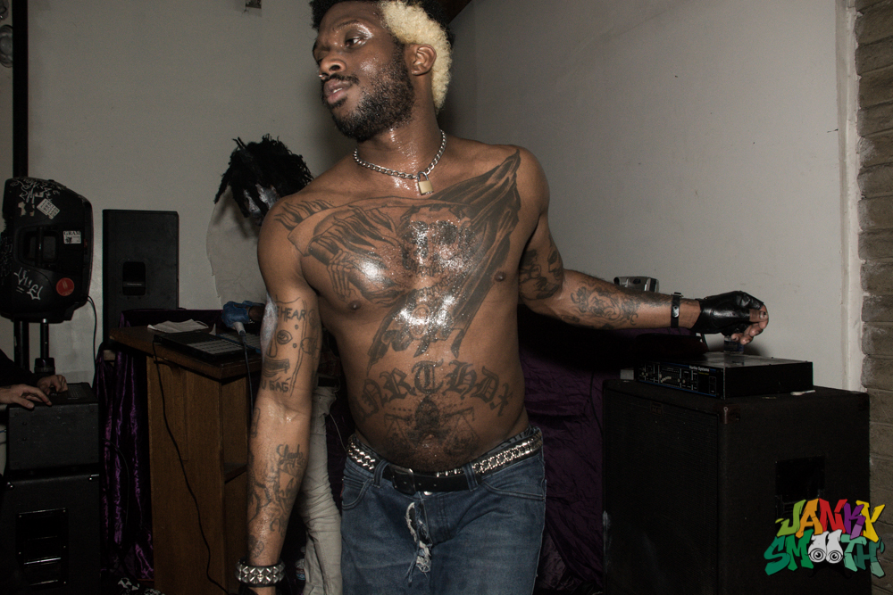 Ho99o9