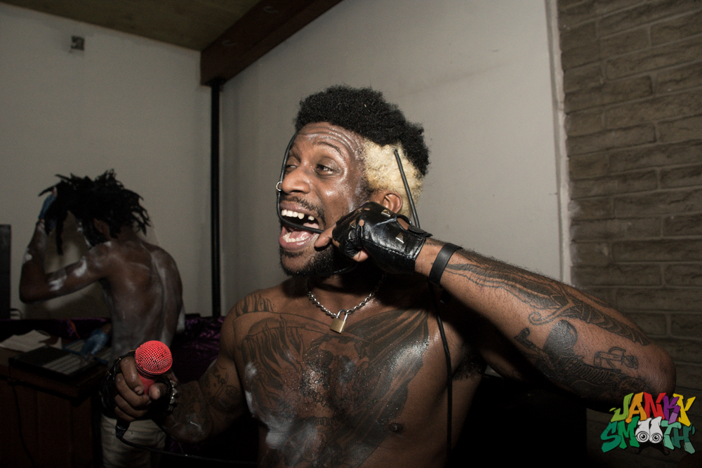 Ho99o9