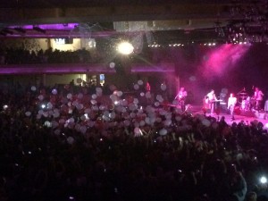 The Growlers Balloon Drop on Valentines