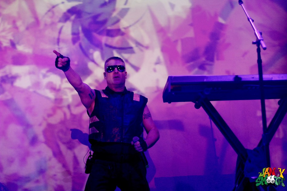 Front 242