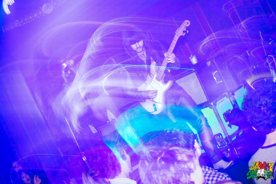 Khruangbin