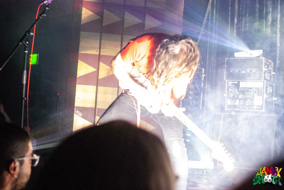 A Place To Bury Strangers