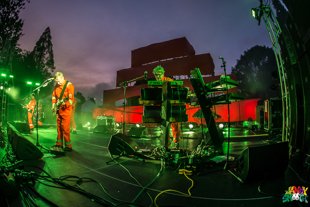 Devo