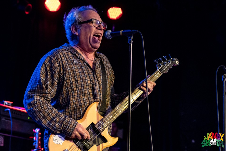 Mike Watt and the Missing Men