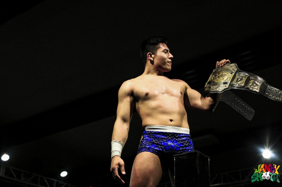 Jake Atlas vs Desmond Xavier