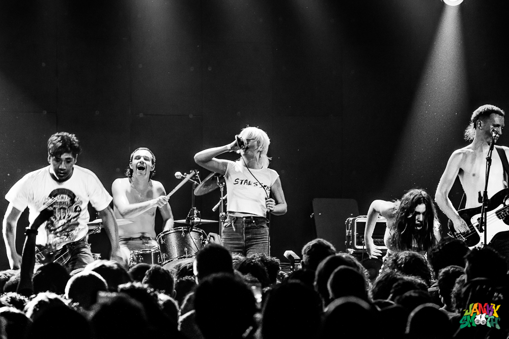 Amyl and the Sniffers