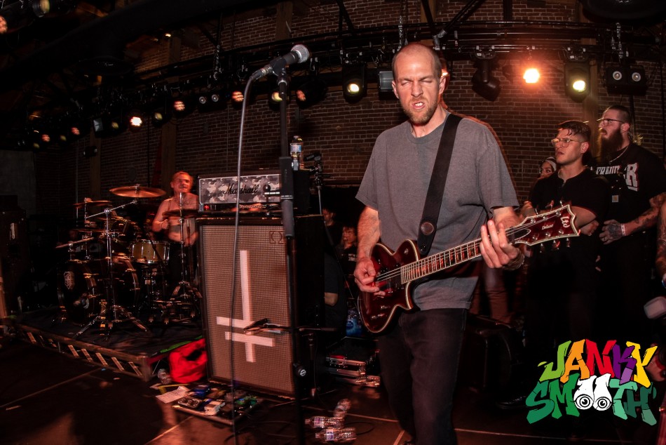 Downpresser