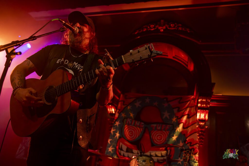 King Tuff Farewell at The Lodge Room by Taylor Wong