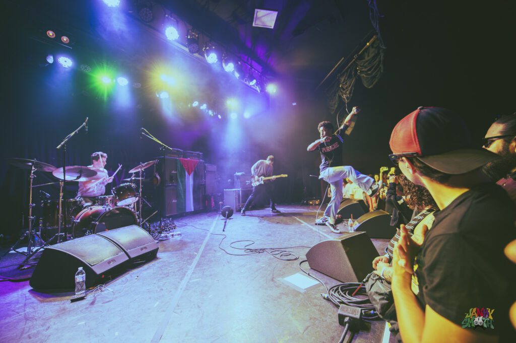 KennyHoopla by Taylor Wong