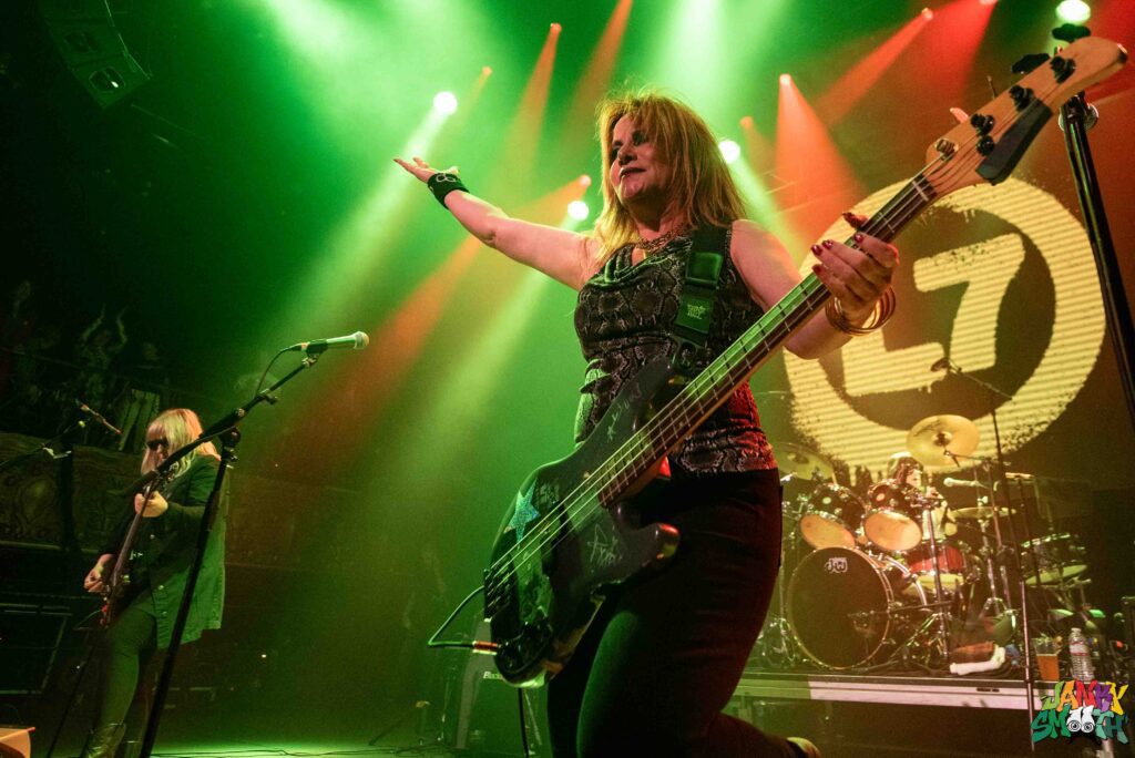 L7 at Belasco by Albert Licano