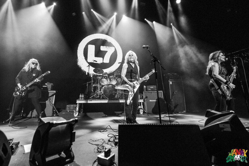 L7 at Belasco by Albert Licano