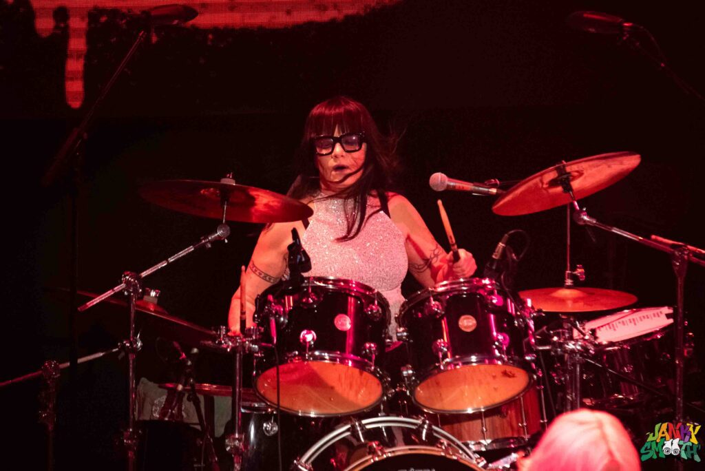 L7 at Belasco by Albert Licano