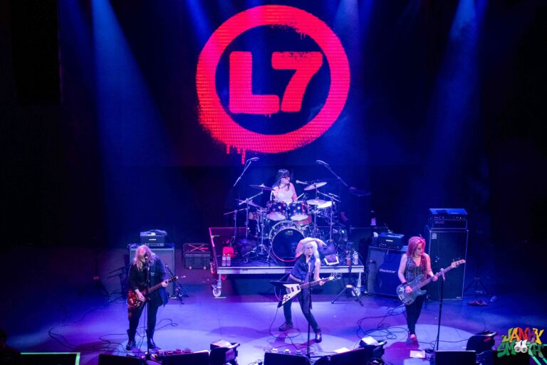 L7 at Belasco by Albert Licano