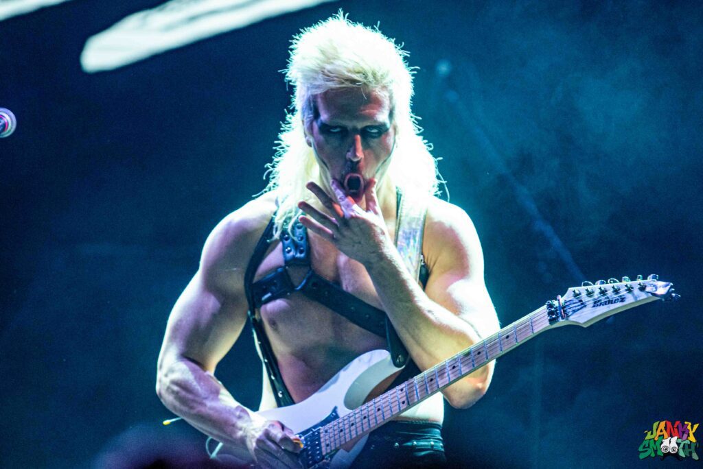 Bonavega at Belasco by Albert Licano