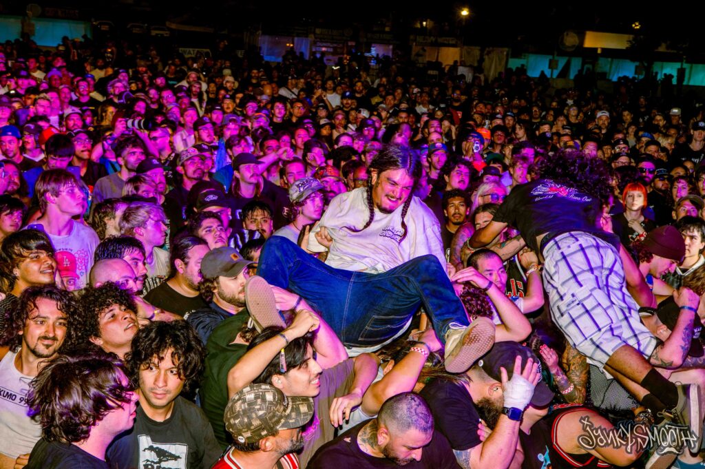Sound And Fury crowd by Taylor Wong